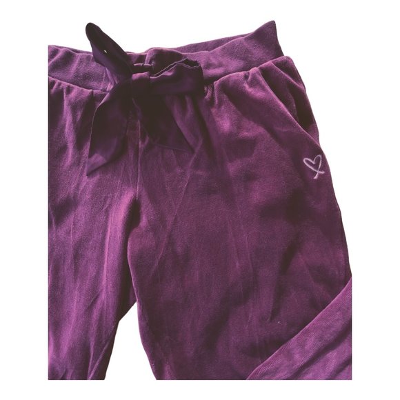 Victoria’s Secret Small Velour Jogger in African Violet - Picture 9 of 14